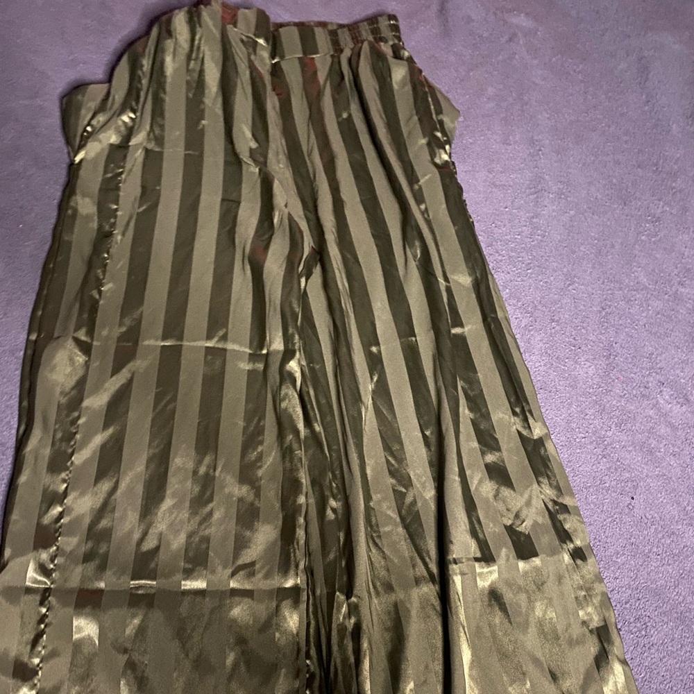 Wide leg pants - Picture 2 of 2